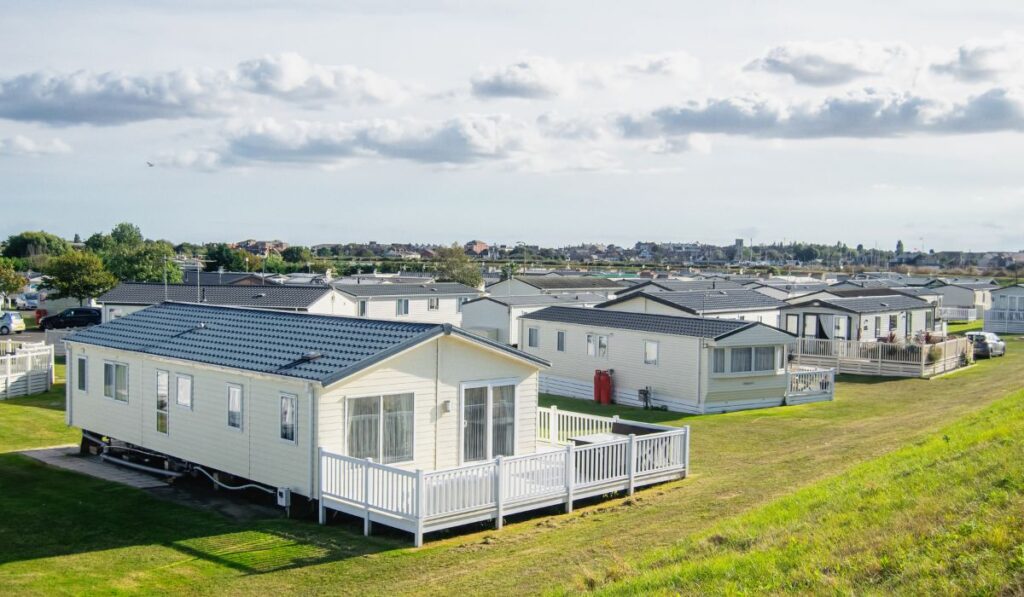 Mobile home park broker Florida manufactured housing community